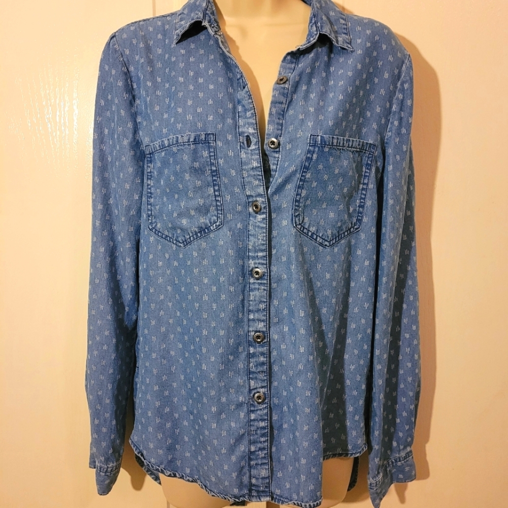 Kenneth Cole jean button up shirt